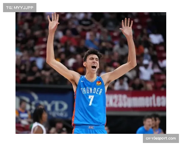 霍姆格伦谈防守心得:增重带来的对抗提升与保持敏捷性的平衡 霍姆格伦谈防守心得:增重带来的对抗提升与保持敏捷性的平衡